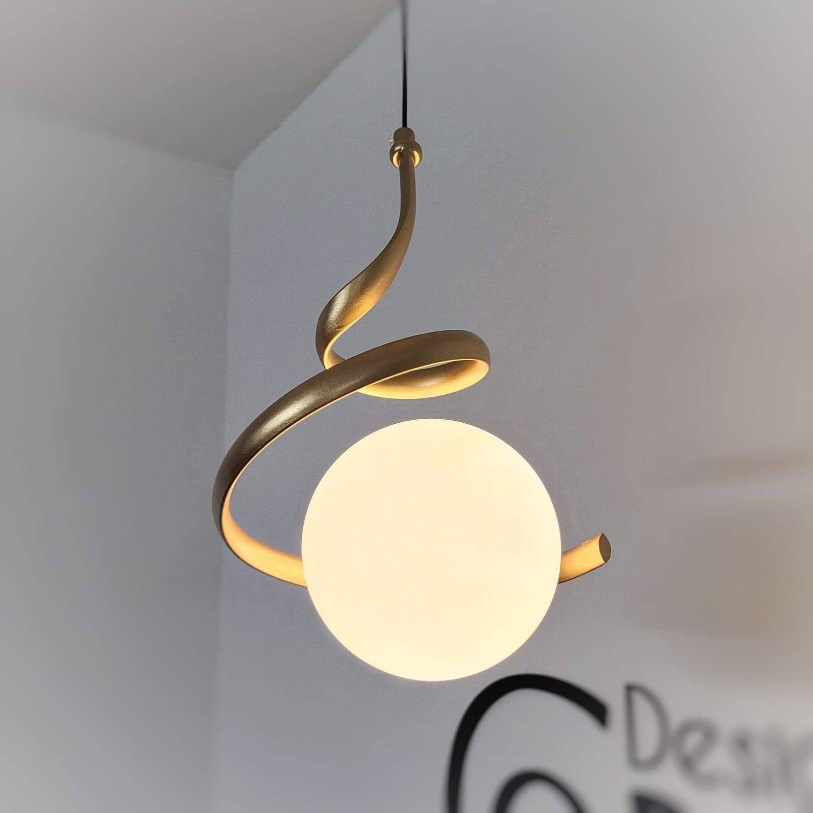 Lustre Pendente Orbit Spiral em LED